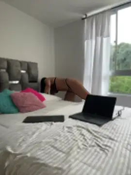 LauraCadwell online show from 04-18-26, 12:20