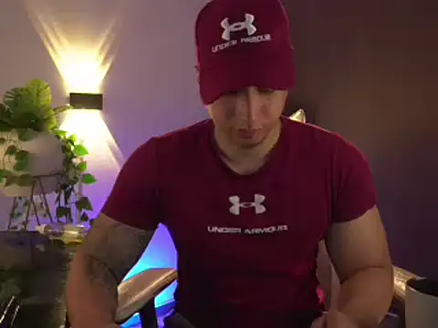 Snapshot of appolo_allen chatting on 02-19-25, 11:14 appolo allen online show from 02-19-25, 11:14