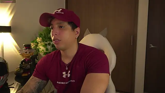 Snapshot of appolo_allen chatting on 09-21-25, 03:30 appolo allen online show from 09-21-25, 03:30