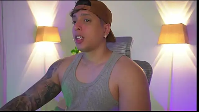 Snapshot of appolo_allen chatting on 11-18-25, 03:45 appolo allen online show from 11-18-25, 03:45