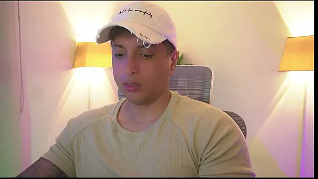 Snapshot of appolo_allen chatting on 11-26-25, 03:29 appolo allen online show from 11-26-25, 03:29