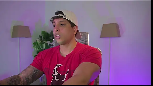 Snapshot of appolo_allen chatting on 12-15-25, 03:44 appolo allen online show from 12-15-25, 03:44