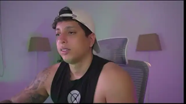 Snapshot of appolo_allen chatting on 12-17-25, 11:44 appolo allen online show from 12-17-25, 11:44