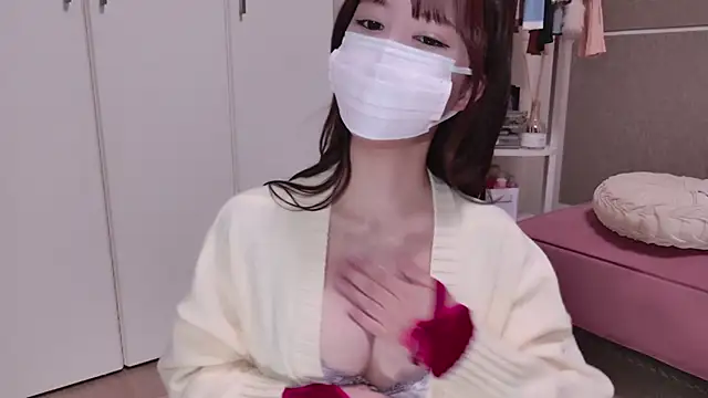 Snapshot of TsukasaSakai chatting on 12-22-24, 03:55 TsukasaSakai online show from 12-22-24, 03:55