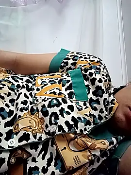 Snapshot of _Mira_69_ chatting on 03-07-26, 07:05 Mira 69 online show from 03-07-26, 07:05