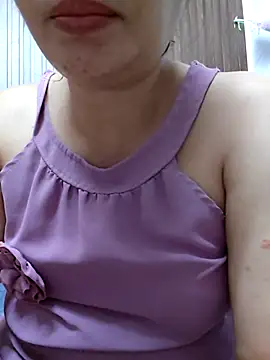 Snapshot of _Mira_69_ chatting on 03-24-26, 04:28 Mira 69 online show from 03-24-26, 04:28