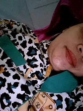 Snapshot of _Mira_69_ chatting on 03-29-26, 02:44 Mira 69 online show from 03-29-26, 02:44