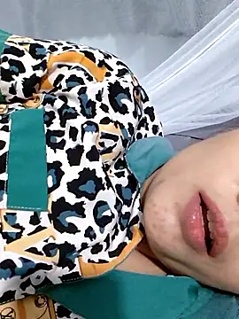 Snapshot of _Mira_69_ chatting on 03-30-26, 12:06 Mira 69 online show from 03-30-26, 12:06