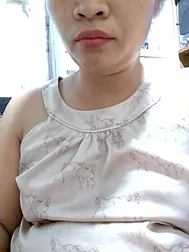 Snapshot of _Mira_69_ chatting on 04-12-26, 01:43 Mira 69 online show from 04-12-26, 01:43