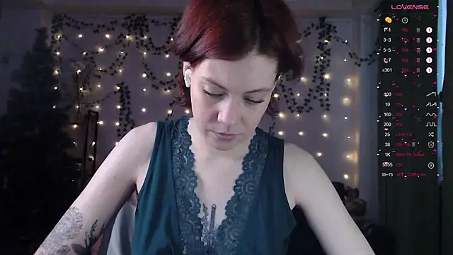 Snapshot of Your_Corvus chatting on 12-08-24, 07:47 Your Corvus online show from 12-08-24, 07:47