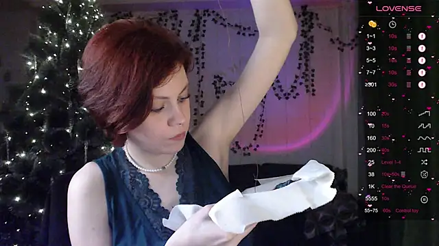 Snapshot of Your_Corvus chatting on 12-10-24, 01:11 Your Corvus online show from 12-10-24, 01:11