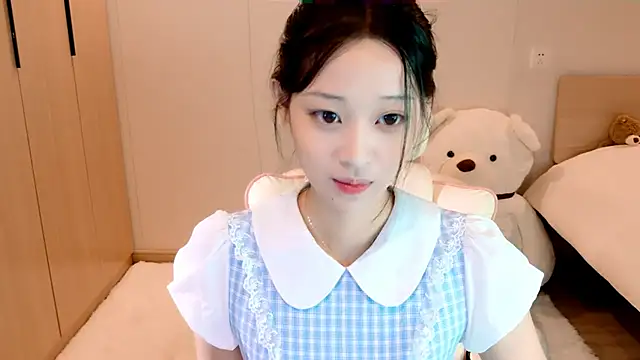 Xueb J online show from 12-12-24, 12:44