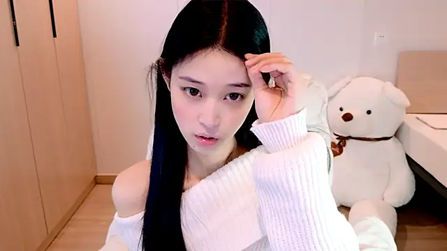 Xueb J online show from 11-23-25, 04:18