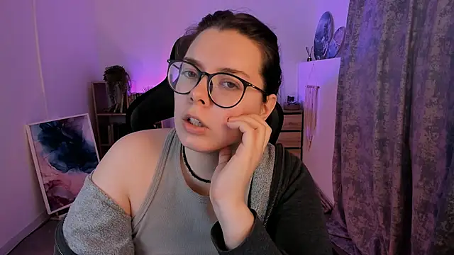 Snapshot of KeytSilvas chatting on 01-26-25, 08:46 KeytSilvas online show from 01-26-25, 08:46