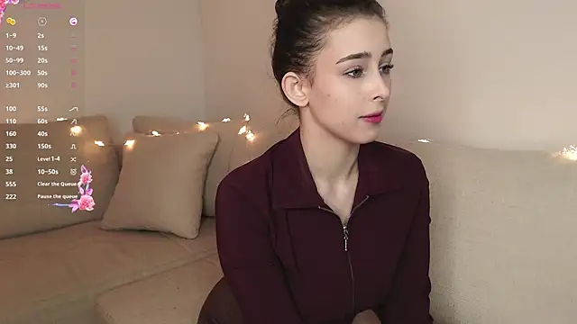 Snapshot of cosmosbaby chatting on 01-11-26, 07:08 cosmosbaby online show from 01-11-26, 07:08