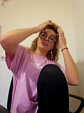 Selenna emma online show from 10-21-25, 03:13