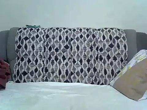 Snapshot of browndolly12 chatting on 11-11-25, 07:19 browndolly12 online show from 11-11-25, 07:19