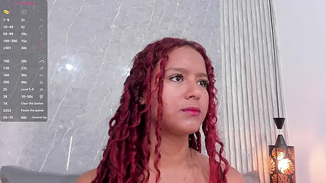 Snapshot of Sophiee_Velvet chatting on 01-11-25, 11:23 Sophiee Velvet online show from 01-11-25, 11:23