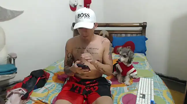 Snapshot of hot_toy_boy_ chatting on 12-27-24, 04:47 hot toy boy online show from 12-27-24, 04:47
