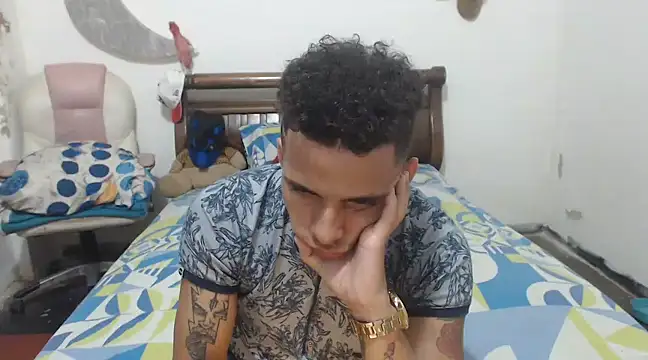 Snapshot of hot_toy_boy_ chatting on 02-14-25, 06:34 hot toy boy online show from 02-14-25, 06:34