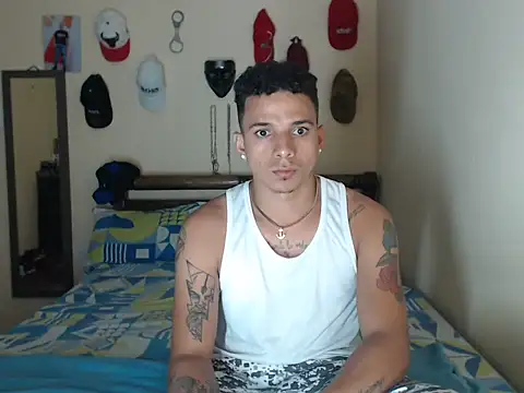 Snapshot of hot_toy_boy_ chatting on 03-22-25, 02:48 hot toy boy online show from 03-22-25, 02:48