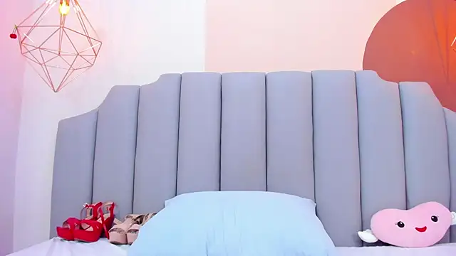 ThailyCherry online show from 02-25-25, 10:18