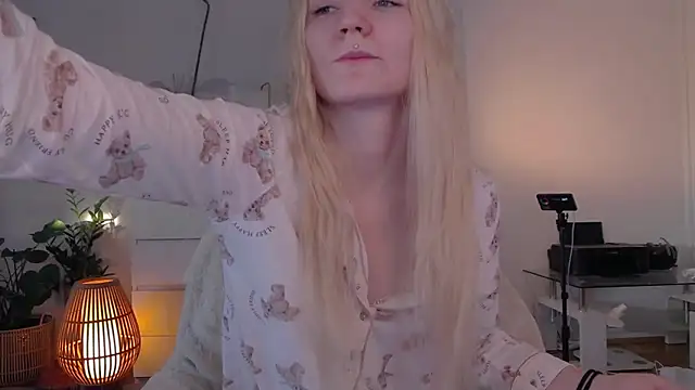 ginger vi online show from 02-09-25, 03:23