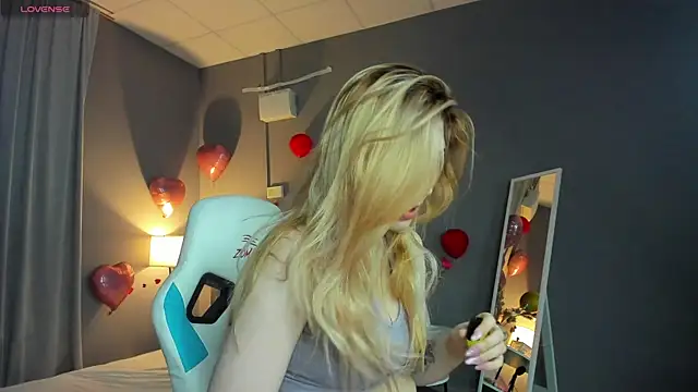 Vanessa Walters online show from 03-07-25, 02:15