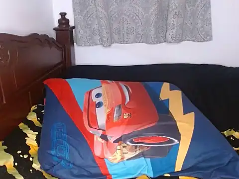 Snapshot of Mysticmariner chatting on 09-30-25, 10:31 Mysticmariner online show from 09-30-25, 10:31