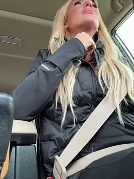 blondiluvsanal online show from 02-11-25, 08:42