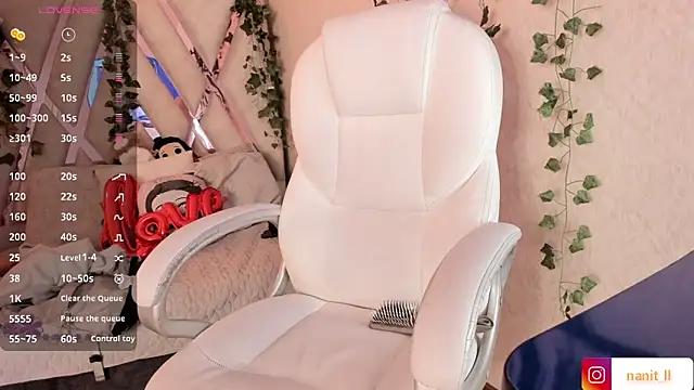 Punkys  online show from 11-24-25, 12:32