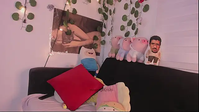 moonliiiight1 online show from 02-20-26, 11:05