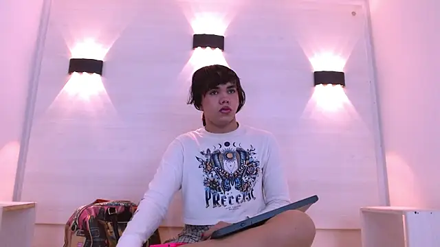 AndreaGil  online show from 01-31-26, 08:40