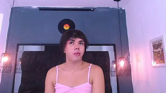 AndreaGil  online show from 02-02-26, 05:11