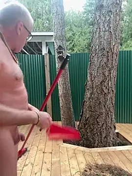 twist699 online show from 12-20-25, 08:38