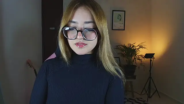 SweetJennaa online show from 04-17-26, 03:53