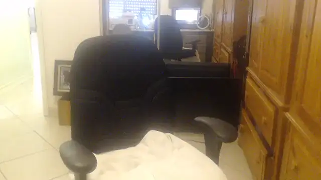 Snapshot of joeydee1 chatting on 07-04-26, 06:47 joeydee1 online show from 07-04-26, 06:47