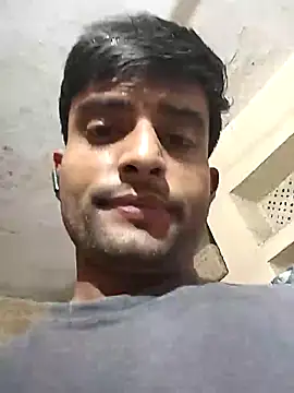 PRIYANHUxh online show from 04-01-26, 03:42