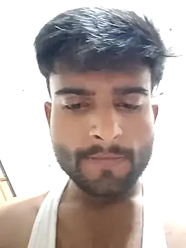 Snapshot of PRIYANHU@xh chatting on 06-08-26, 04:18 PRIYANHUxh online show from 06-08-26, 04:18