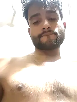 Snapshot of PRIYANHU@xh chatting on 06-15-26, 10:28 PRIYANHUxh online show from 06-15-26, 10:28