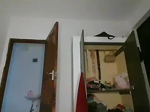 Snapshot of Candykitten chatting on 03-21-25, 09:34 Candykitten online show from 03-21-25, 09:34