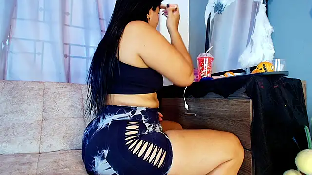 jade brunnette online show from 10-27-25, 08:02