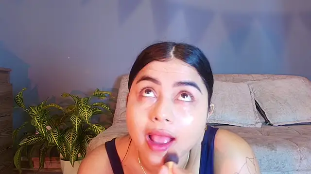 jade brunnette online show from 06-19-26, 08:12