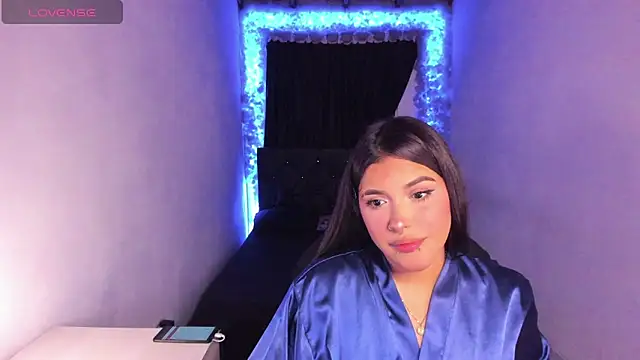 Mariana Hasper  online show from 02-13-25, 12:02