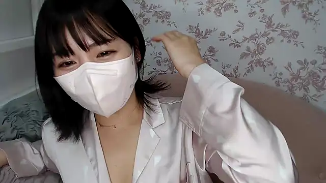 Snapshot of mei_hosina chatting on 12-28-24, 04:20 mei hosina online show from 12-28-24, 04:20