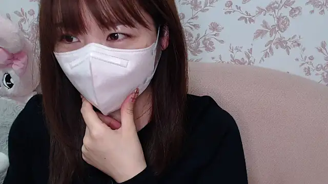 Snapshot of mei_hosina chatting on 10-19-25, 03:56 mei hosina online show from 10-19-25, 03:56