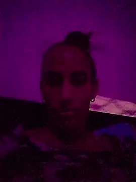 AlexaWarner online show from 11-19-25, 04:12