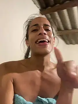 Snapshot of AlexaWarner chatting on 02-05-26, 10:09 AlexaWarner online show from 02-05-26, 10:09