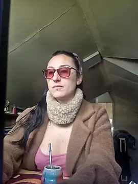 Snapshot of Afrania chatting on 10-04-25, 03:32 Afrania online show from 10-04-25, 03:32