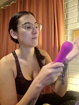 Afrania online show from 04-15-26, 04:19